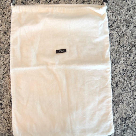tumi dust bag
